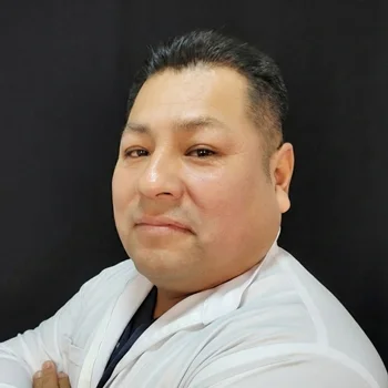 Dr Frank Mendoza Alanya - ORTODONCISTA